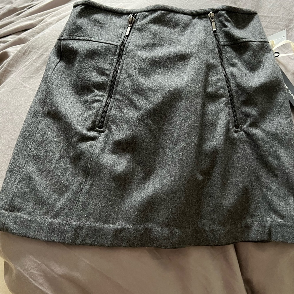 Grey mini skirt